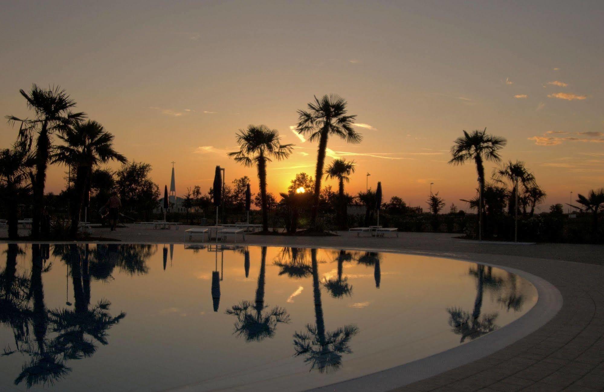 Villaggio Laguna Blu กาออร์เล ภายนอก รูปภาพ